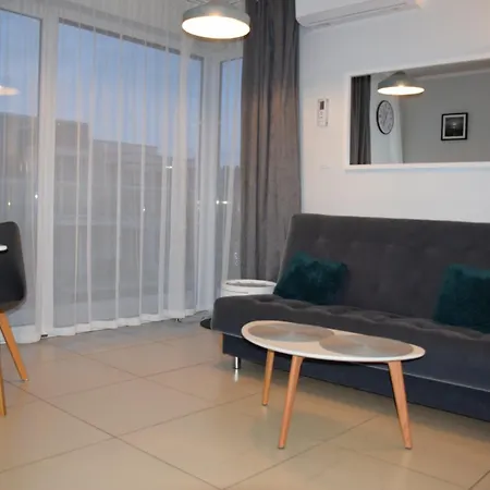 Apartment W Niechorzu Przy Latarni Z Garazem