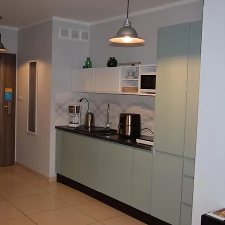 W Niechorzu Przy Latarni Z Garazem Apartment *